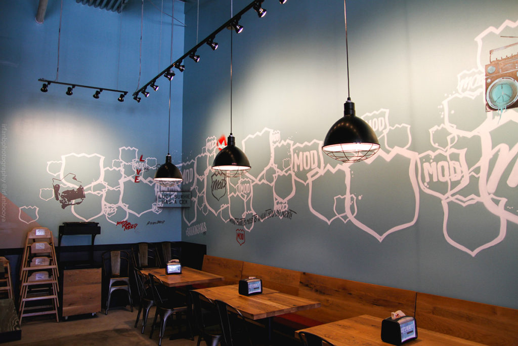 Texas restaurant street art