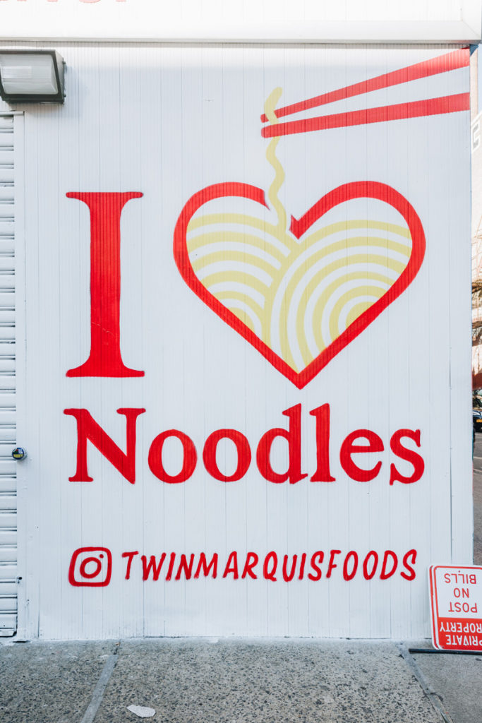 i love noodles street art